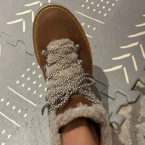 Aquatalia Hadlee Boot NWT Size 8 - Picture 11 of 11